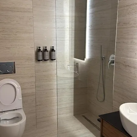 Luxury Silente فيلة