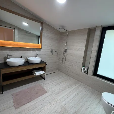 Villa Luxury Silente Mjull-Bathore